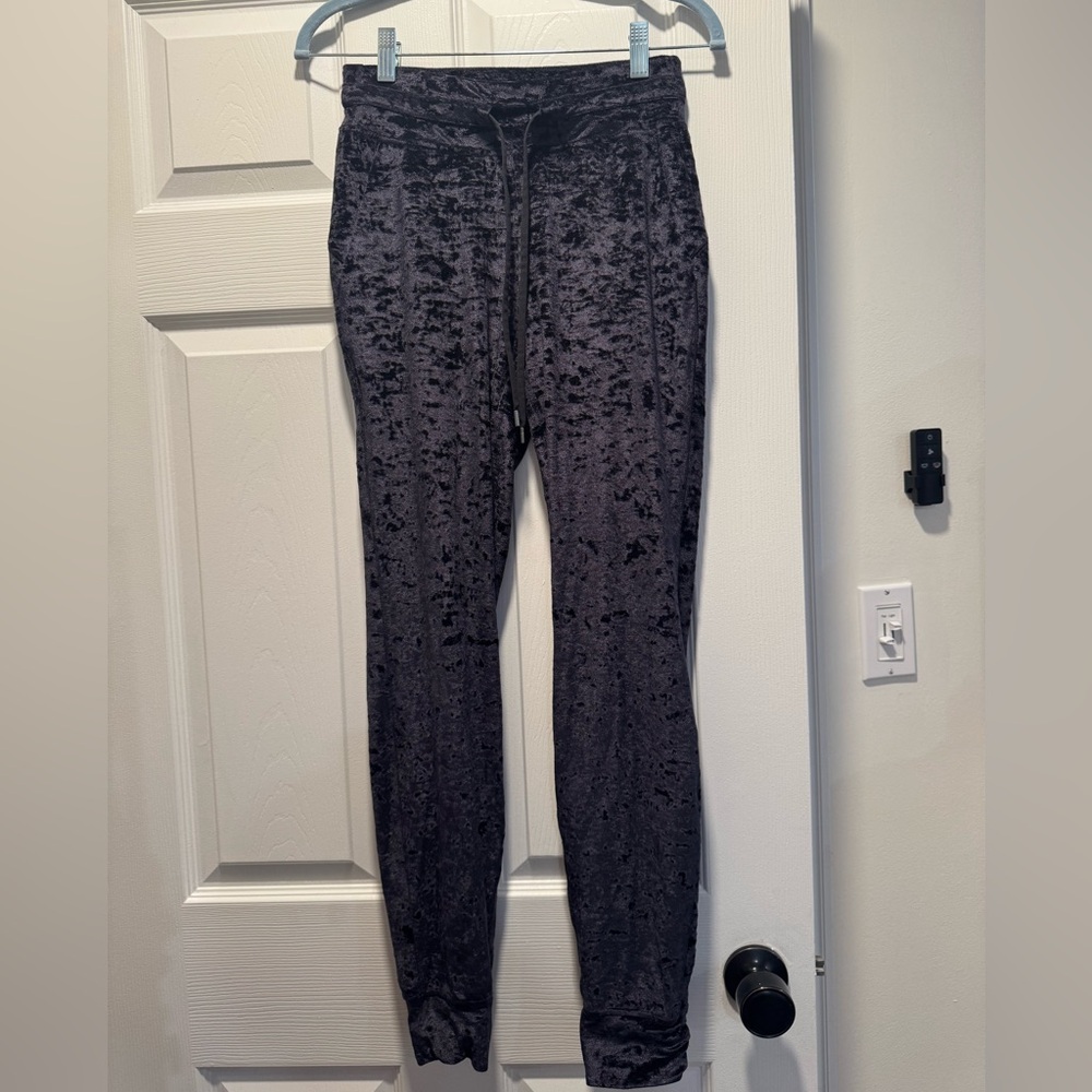 Lululemon jogger sweatpants